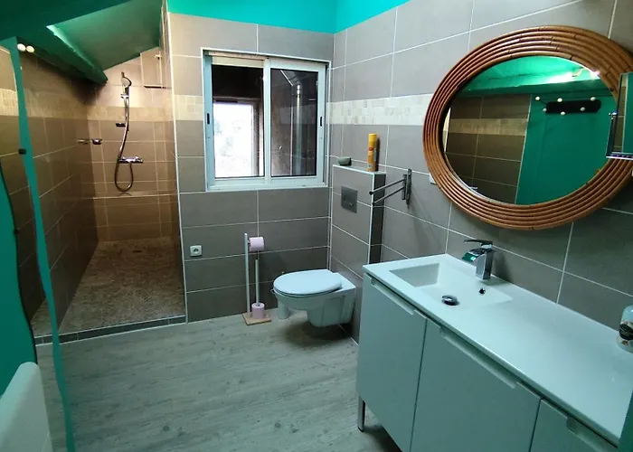 Clochi-clocha Gasthuis 3*