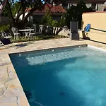 Πανσιόν Clochi-clocha 3*