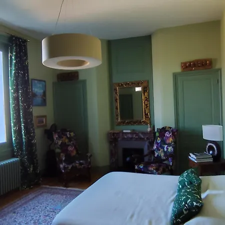 Clochi-clocha Guest house *